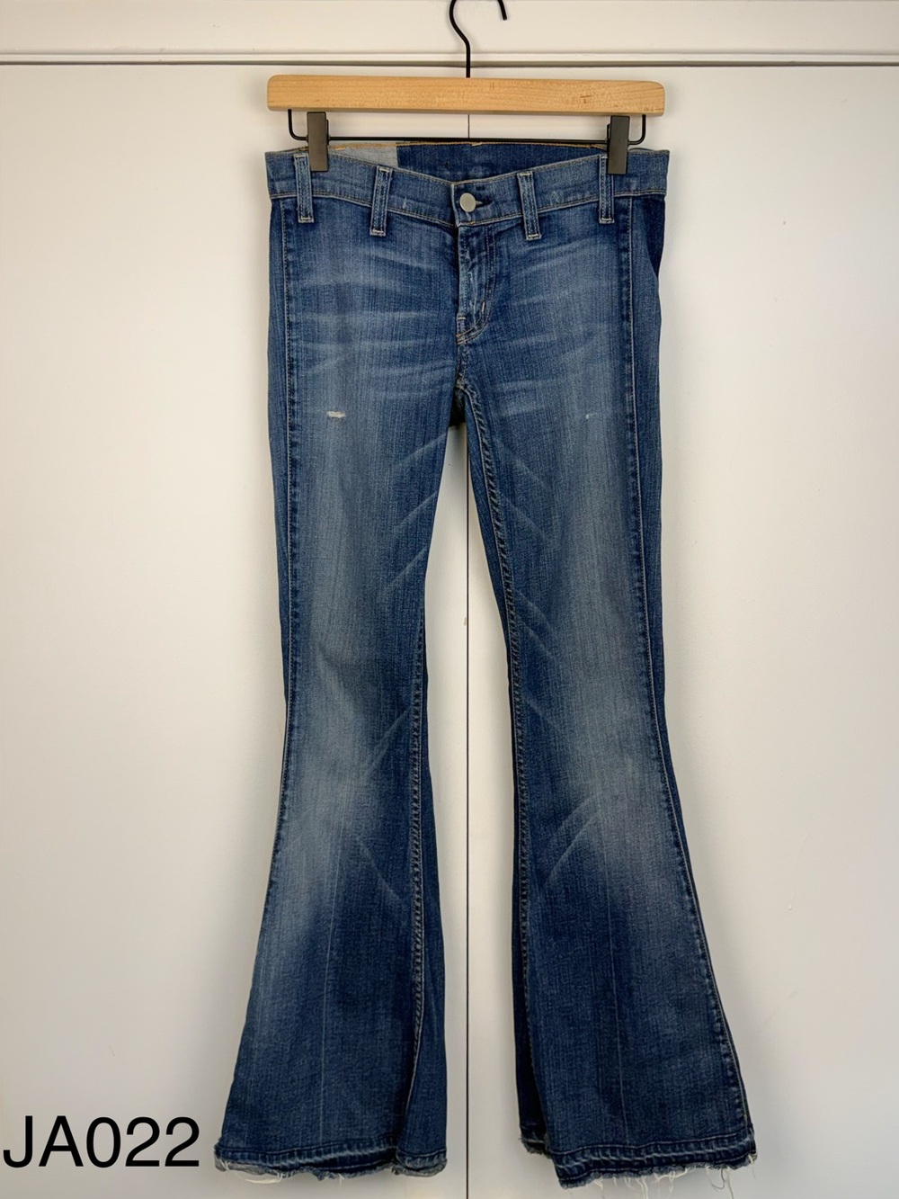 TEXTILE Elizabeth & James Jimi Flare Jeans Size 24 Y2K Bell Bottom